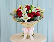 Букет цветов из:  Лилии и Розы #REPLACE_PRED# Товарково