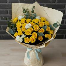 Букет цветов из:  Розы в Товарково