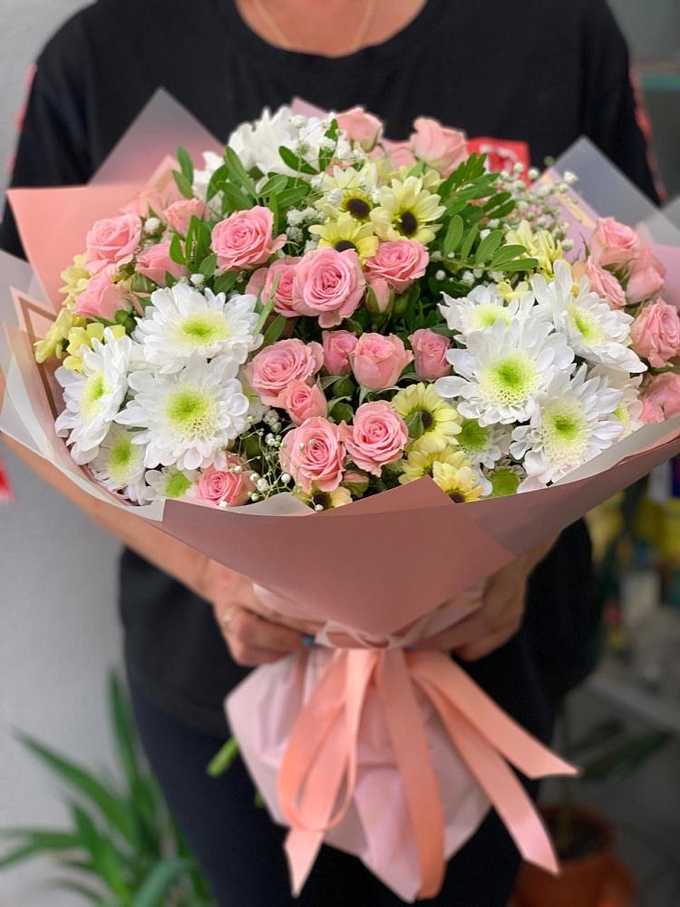 Букет цветов из: Розы и Хризантемы в Товарково