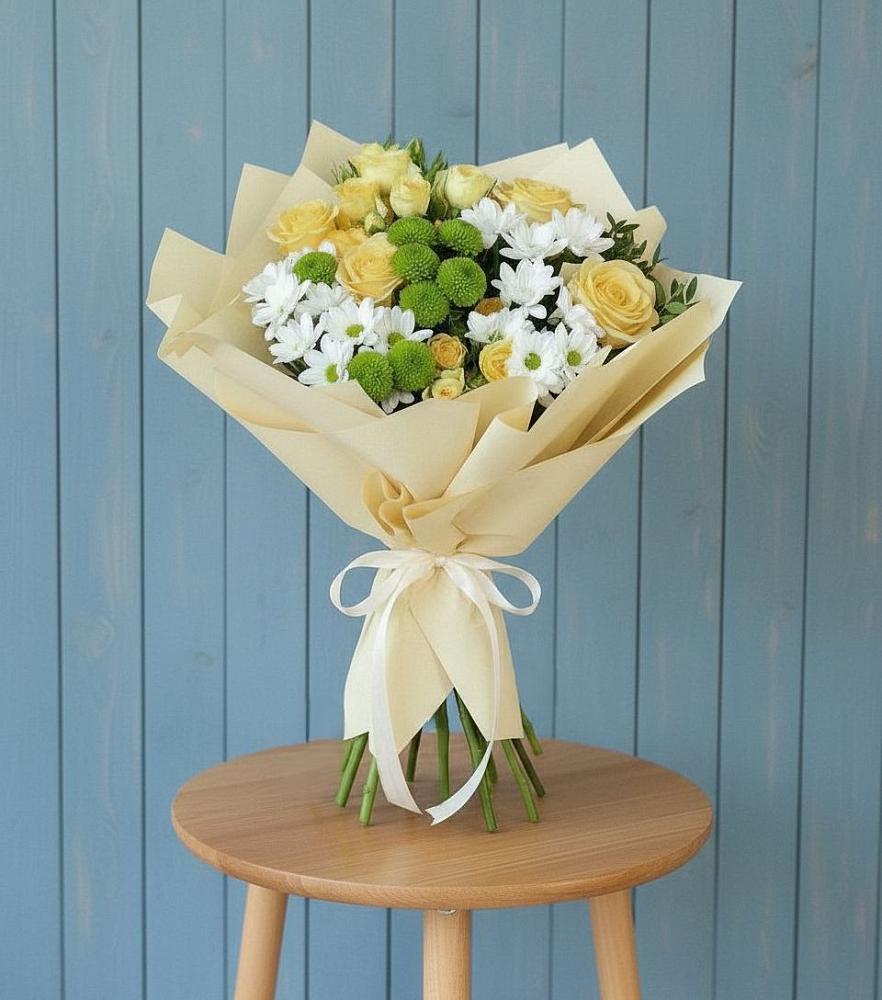 Букет цветов из: Хризантемы и Розы в Товарково