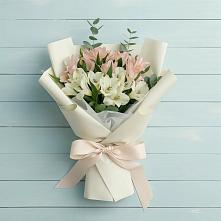 Букет цветов из:  Альстромерии в Товарково