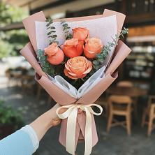 Букет цветов из:  Розы в Товарково
