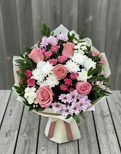Букет цветов из:  Альстромерии, Гвоздики, Розы и Хризантемы в Товарково