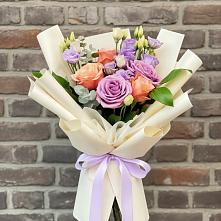 Букет цветов из:  Лизиантусы и Розы #REPLACE_PRED# Товарково