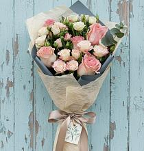 Букет цветов из:  Розы в Товарково