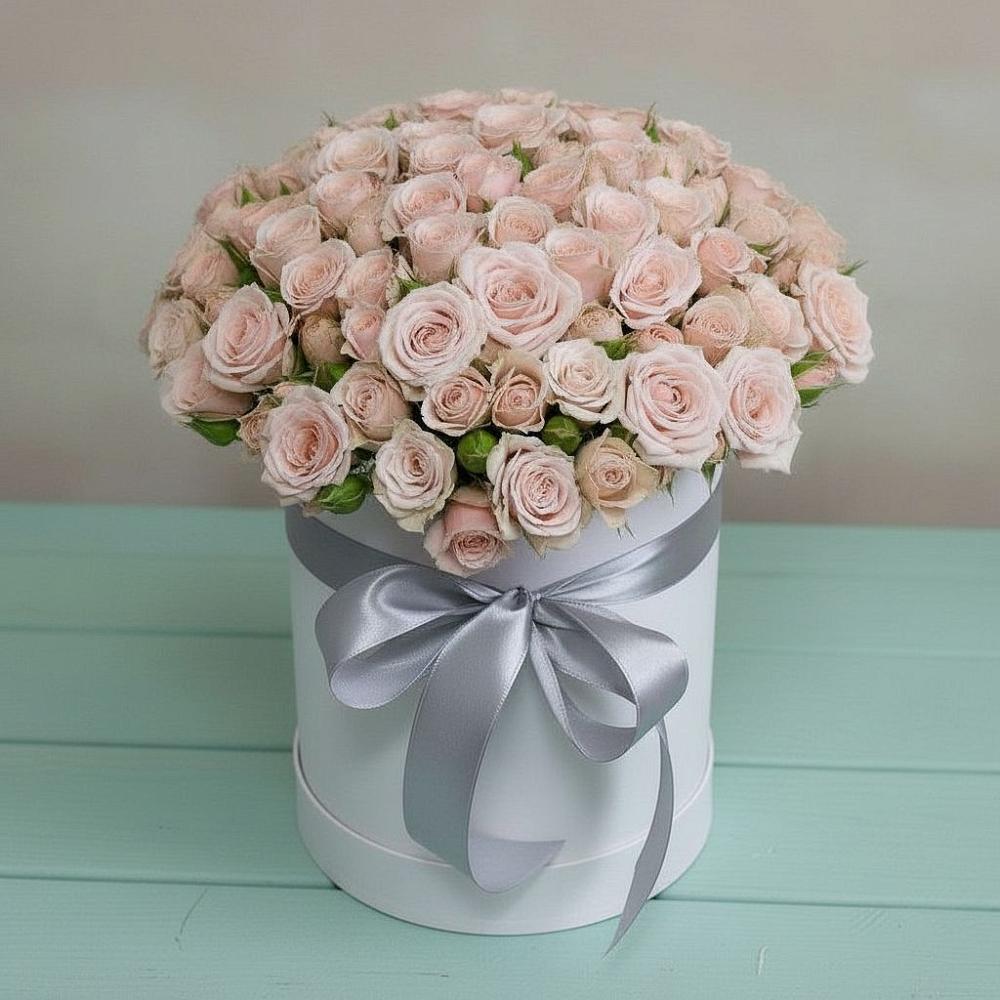 Цветочная композиция из Розы в шляпной коробке в Товарково